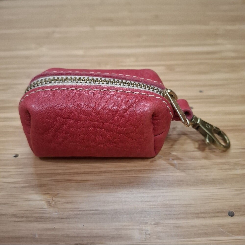Portland Leather Goods NWOT  Dopp Keychain Pouch Coin Purse Charm Ruby Chili Red